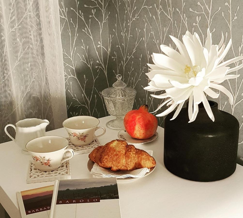 Cortile Gancia - Sweet House Bed and Breakfast Narzole Εξωτερικό φωτογραφία